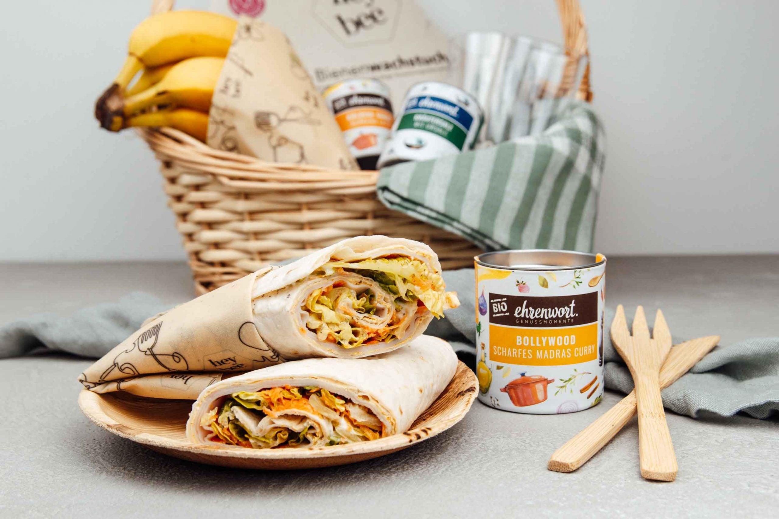 Wrap als perfekter Picknick Snack - mit BIO Bollywood Madras Curry von ehrenwort. Genussmomente