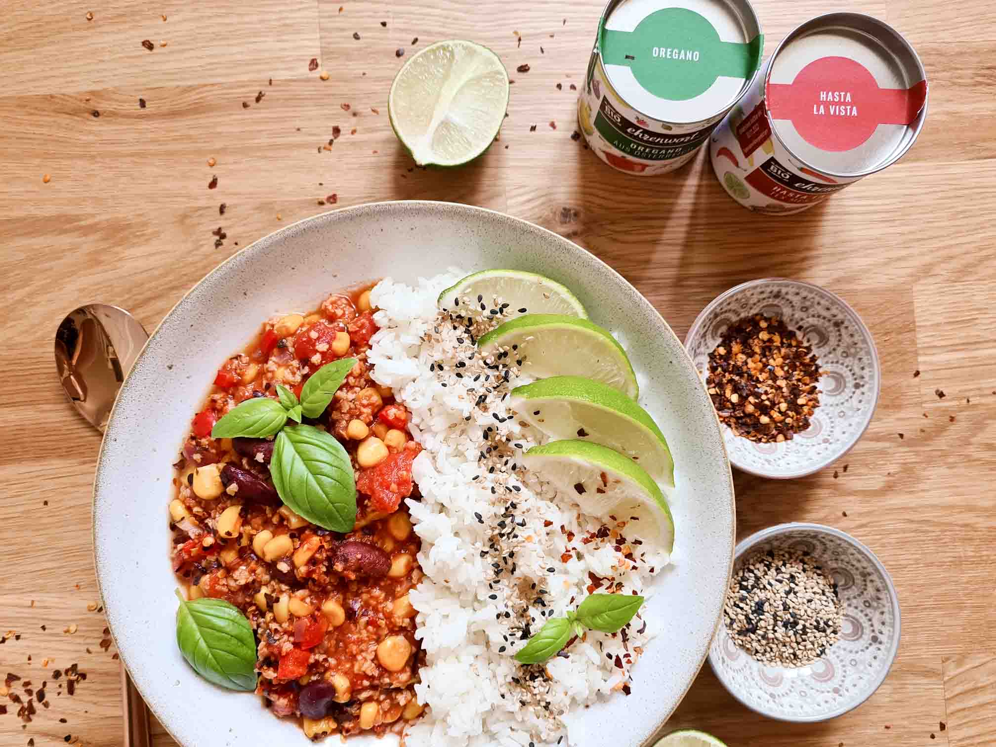 Chili sin Carne mit BIO Hasta La Vista Tex Mex Gewürz von ehrenwort. Genussmomente|Chili sin Carne mit BIO Hasta La Vista Tex Mex Gewürz von ehrenwort. Genussmomente